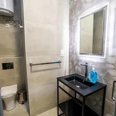 Appartement Luxury Double Bed With View - By Hostmt