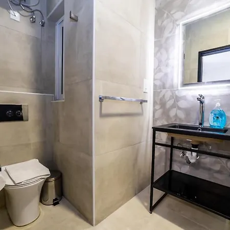 Appartement Luxury Double Bed With View - By Hostmt *