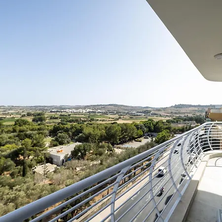 Luxury Double Bed With View - By Hostmt * St. Paul's Bay