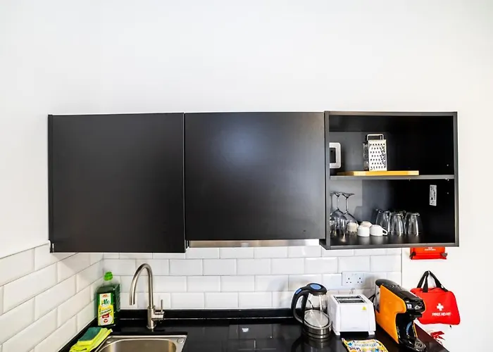 Luxury Double Bed With View - By Hostmt St. Paul's Bay