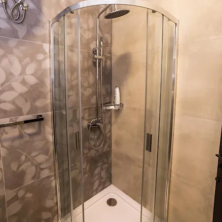 Apartman Luxury Double Bed With View - By Hostmt